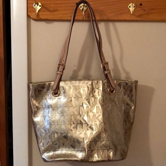 Michael Kors Handbags - Michael Kors purse Michael Kors Handbags - Michael Kors purse